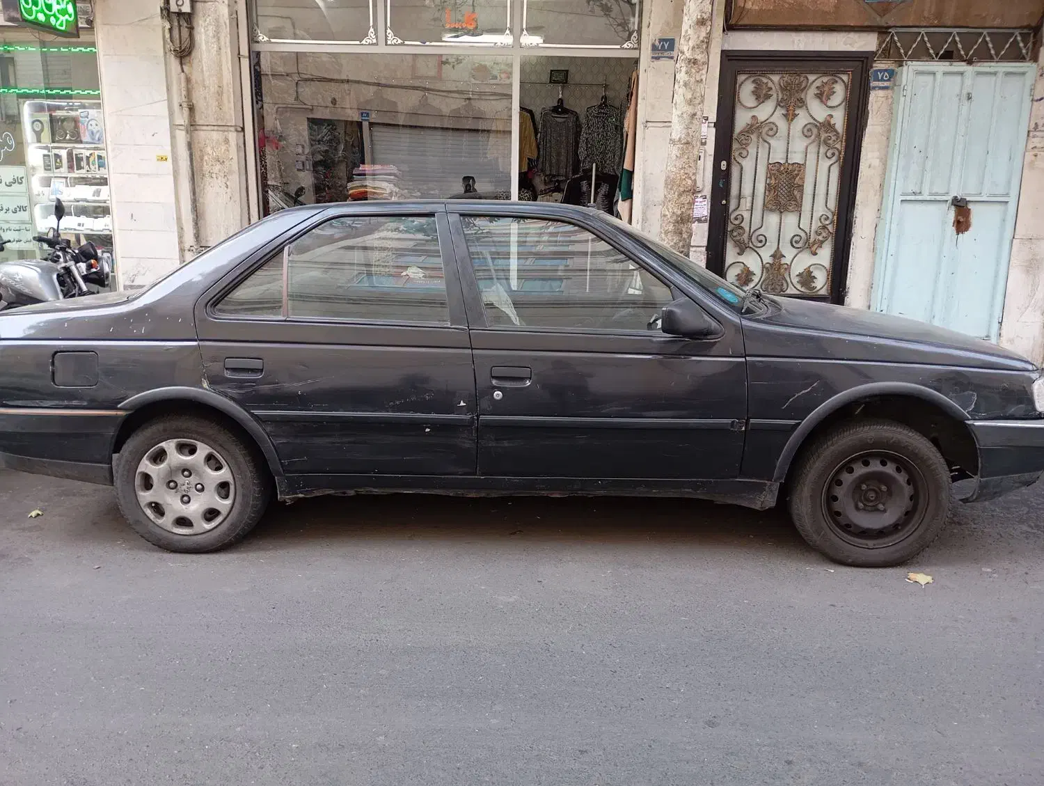 پژو 405جی ال ایکس 2000بی رنگ دوگانه|خودرو سواری و وانت|تهران, سبلان (لشگر)|دیوار