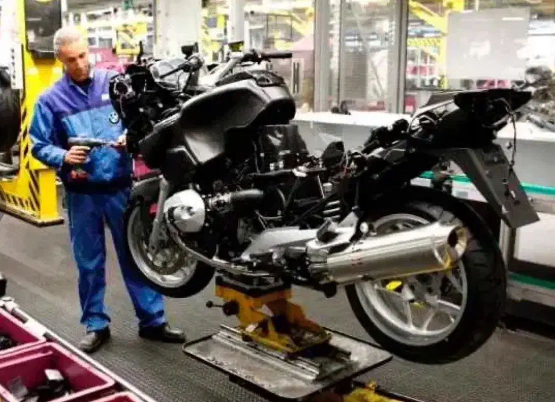 کارگر ساده،ماهر شرکت موتور سیکلت خوابگاه،غذا،بیمه|استخدام صنعتی، فنی، مهندسی|تهران, تهرانسر غربی|دیوار