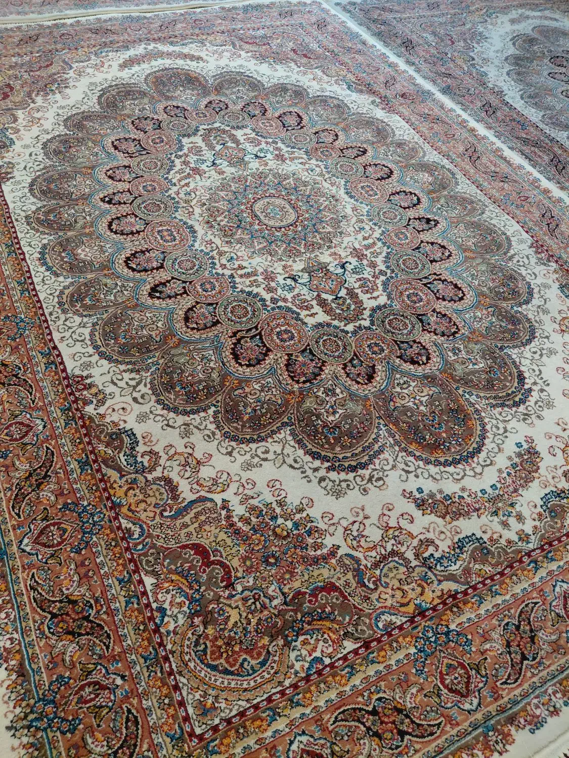 ۳عددفرش۶متری ست،نخ اصل،۷۰۰شانه،تمام اکرلیک|فرش|اردبیل, |دیوار