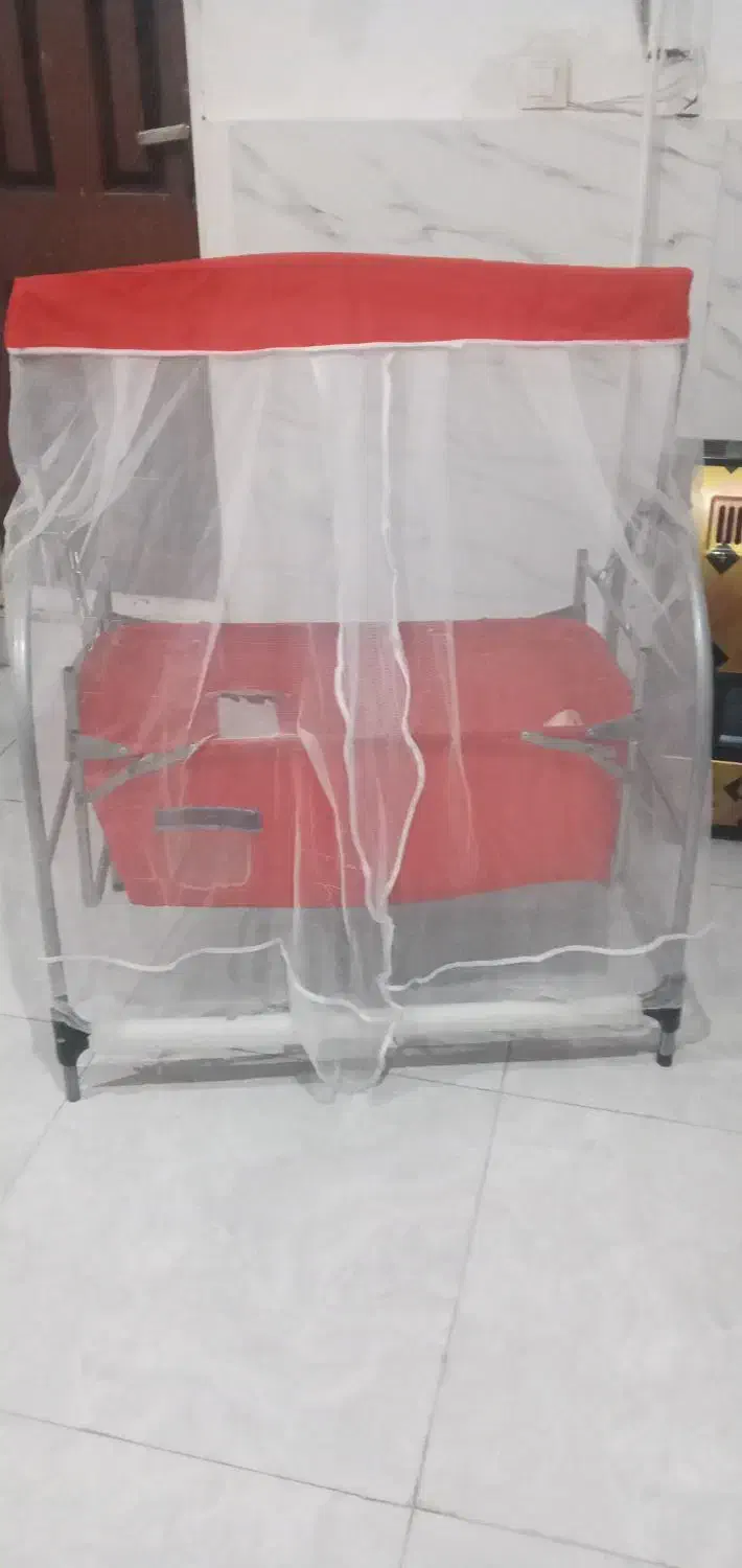 روروک وگهواره کاملا سالم تمیز مارک دلیجان|اسباب و اثاث بچه|کرج, پیشاهنگی|دیوار