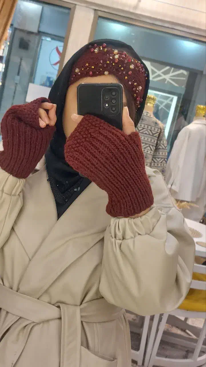 ورق بزنین ست روسری کارشده وست هد ودستکش بافت|لباس|قم, هنرستان|دیوار