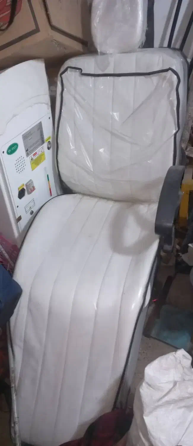 صندلی چرخ دار و صندلی اصلاح|آرایشگاه و سالن‌های زیبایی|تهران, شهرک رضویه|دیوار