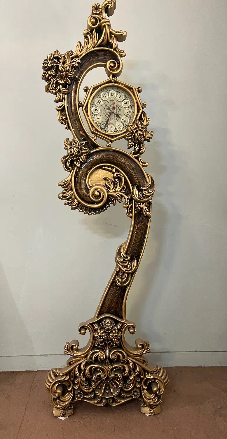 ساعت ایستاده|ساعت دیواری و تزئینی|تهران, جوانمردان (اندیشه)|دیوار