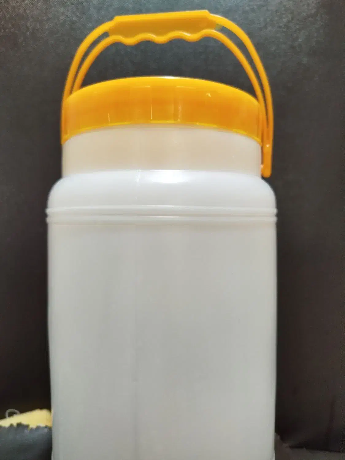 دبه دوکیلویی|ظروف نگهدارنده، پلاستیکی، یکبارمصرف|قم, منبع آب|دیوار