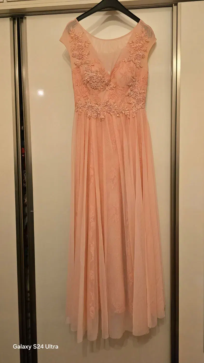 چن دست لباس مجلسی در حد نو عجبشیر|لباس|عجب شیر, |دیوار