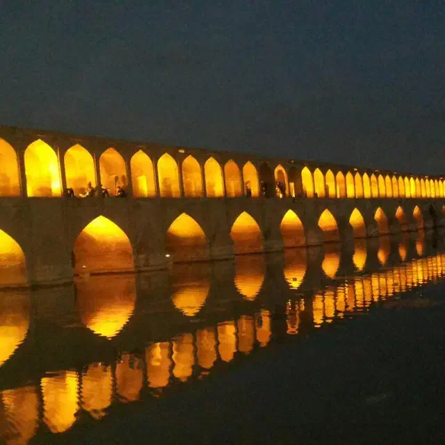 اجاره مغازه ۴۵متری خیابان پنج رمضان|اجارهٔ مغازه و غرفه|اصفهان, خرم|دیوار