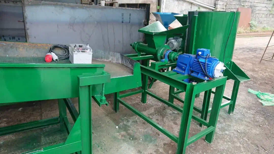 دستگاه ذغال فشرده|ماشینآلات صنعتی|رشت, آزادگان|دیوار