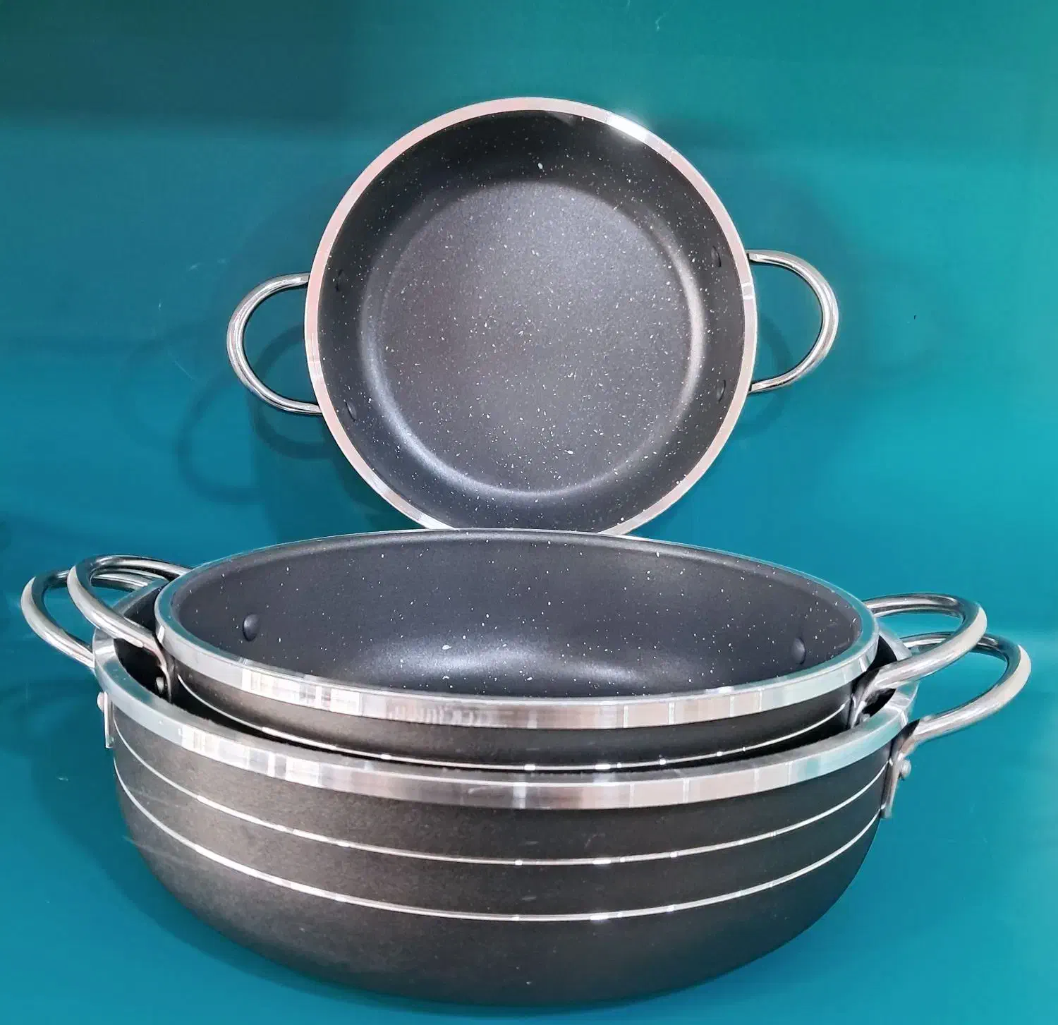 ماهیتابه تفلون ۲دسته (معاوضه با هر چی که داری)|ظروف پخت‌وپز|قم, شهید رجایی|دیوار