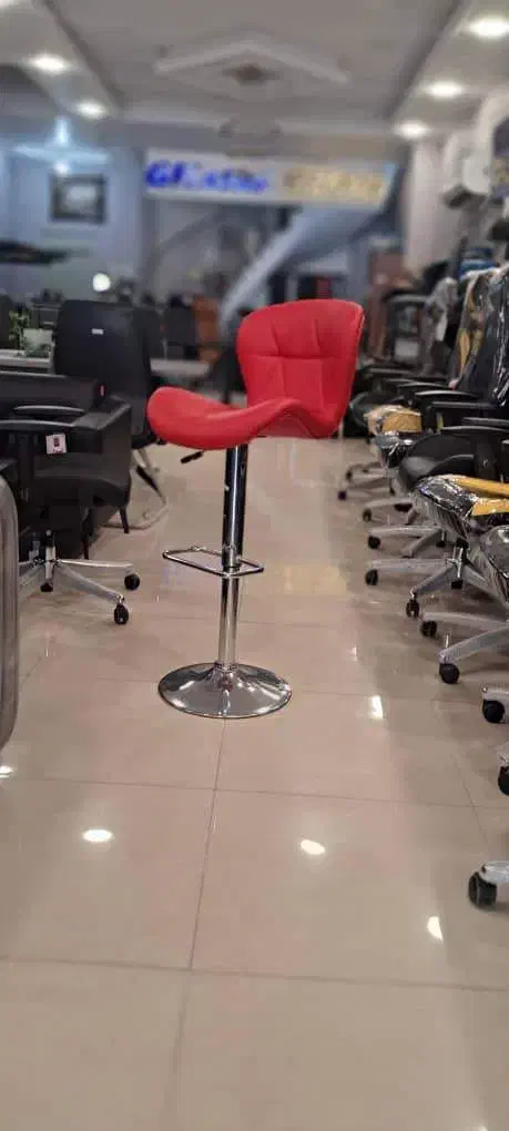 صندلی اپن زین اسبی از مبلمان اداری قصر چوب|صندلی و نیمکت|قم, کلهری|دیوار