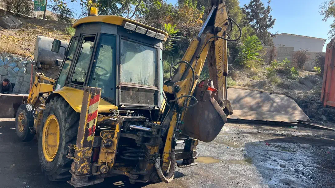 بیل بکهو سنوپارس|خودرو سنگین|کرج, حصارک بالا|دیوار