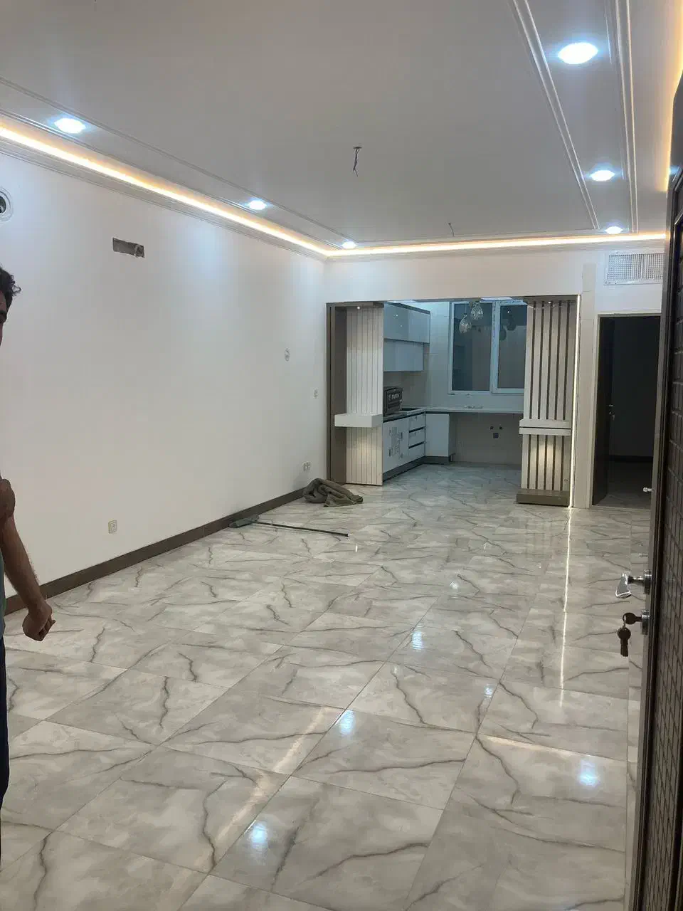 برق کشی ساختمان ،نور پردازی نما،(شرایطی)|خدمات پیشه و مهارت|یزد, |دیوار