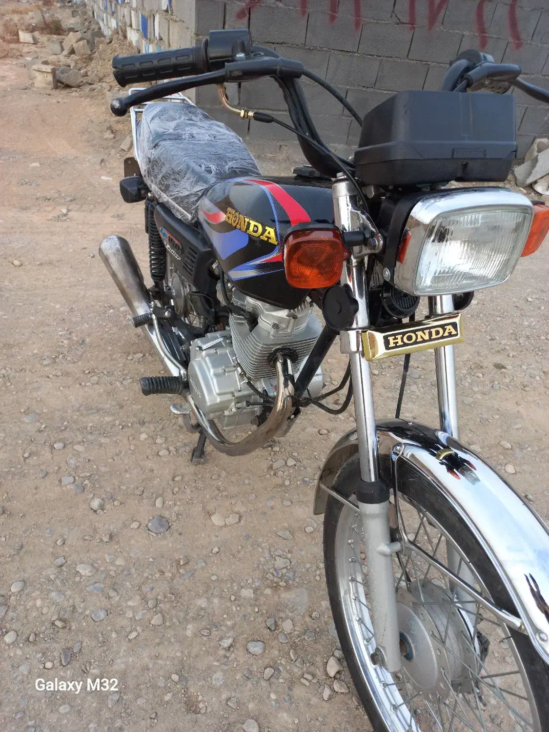 هوندا مدل ۹۵ هیرمند مدارک تکمیل درحد ۱۴۰۴ بشرط|موتورسیکلت|مشهد, خواجه ربیع|دیوار