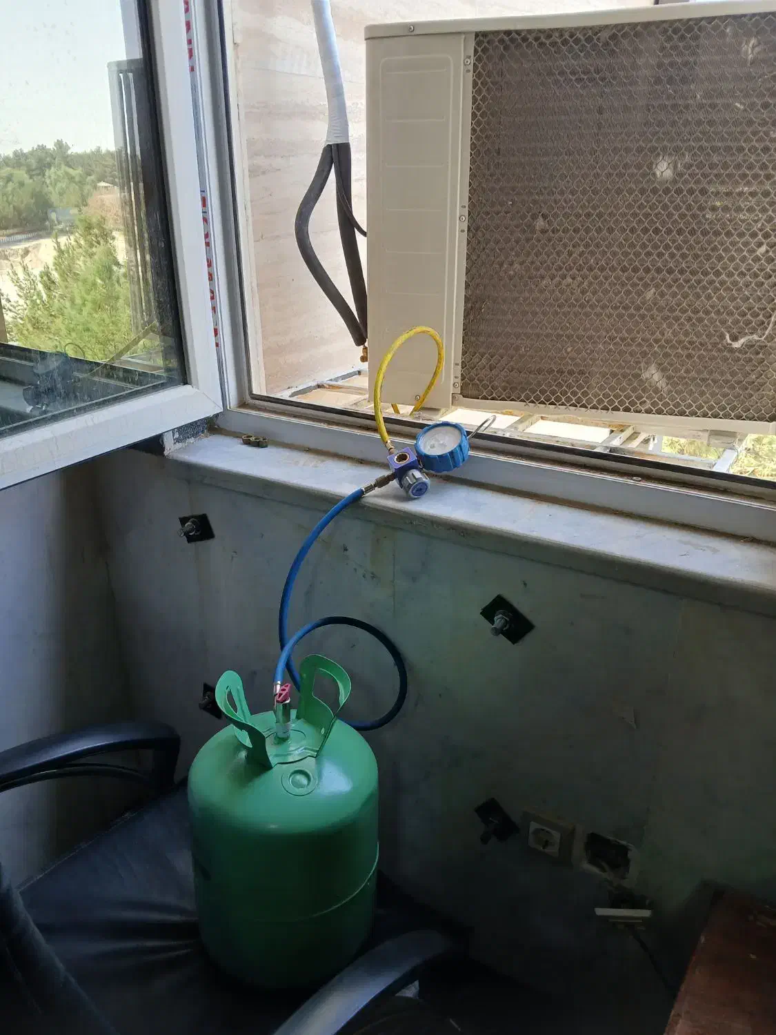 تعمیرات نصب اسپیلت کولر گازی یخچال لباسشویی|خدمات پیشه و مهارت|ساری, |دیوار