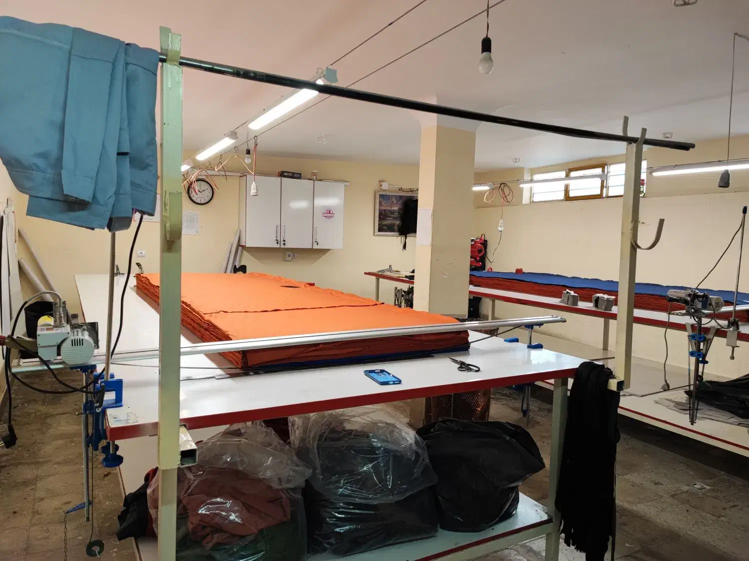 استخدام خانوم جهت کار در اتاق برش وچرخکار|استخدام صنعتی، فنی، مهندسی|محمدیه-قزوین, |دیوار