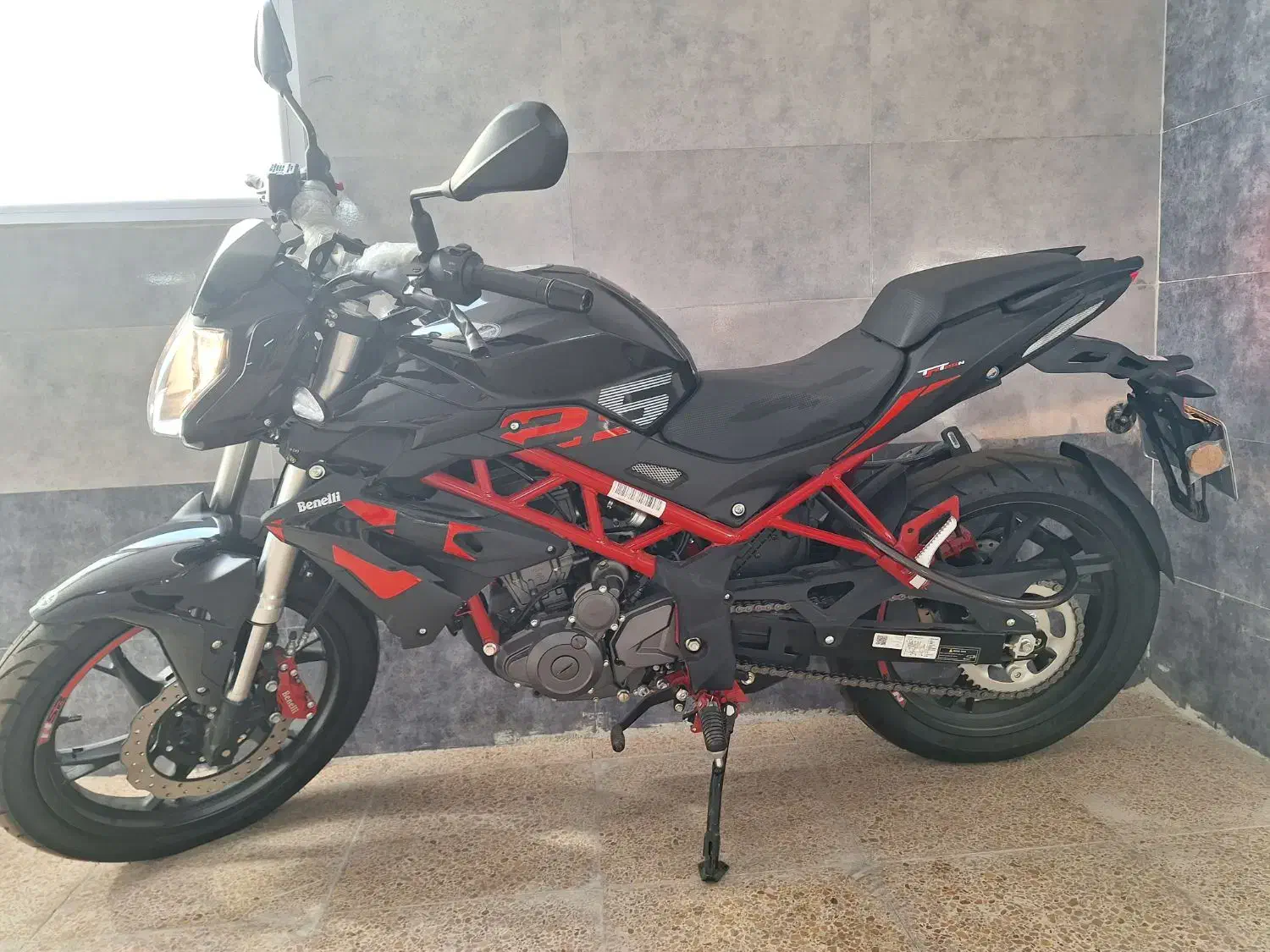 بنلی ۲۵۰ تک سیلندر|موتورسیکلت|تبریز, |دیوار