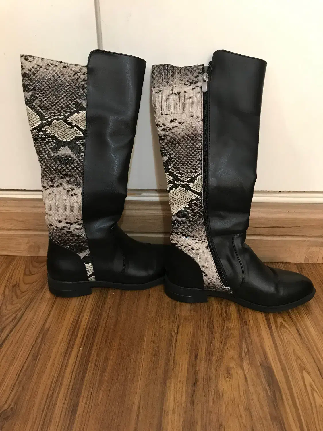 بوت بلند مشکی سفید پوست ماری سایز ۳۷|کیف، کفش، کمربند|تهران, امانیه|دیوار