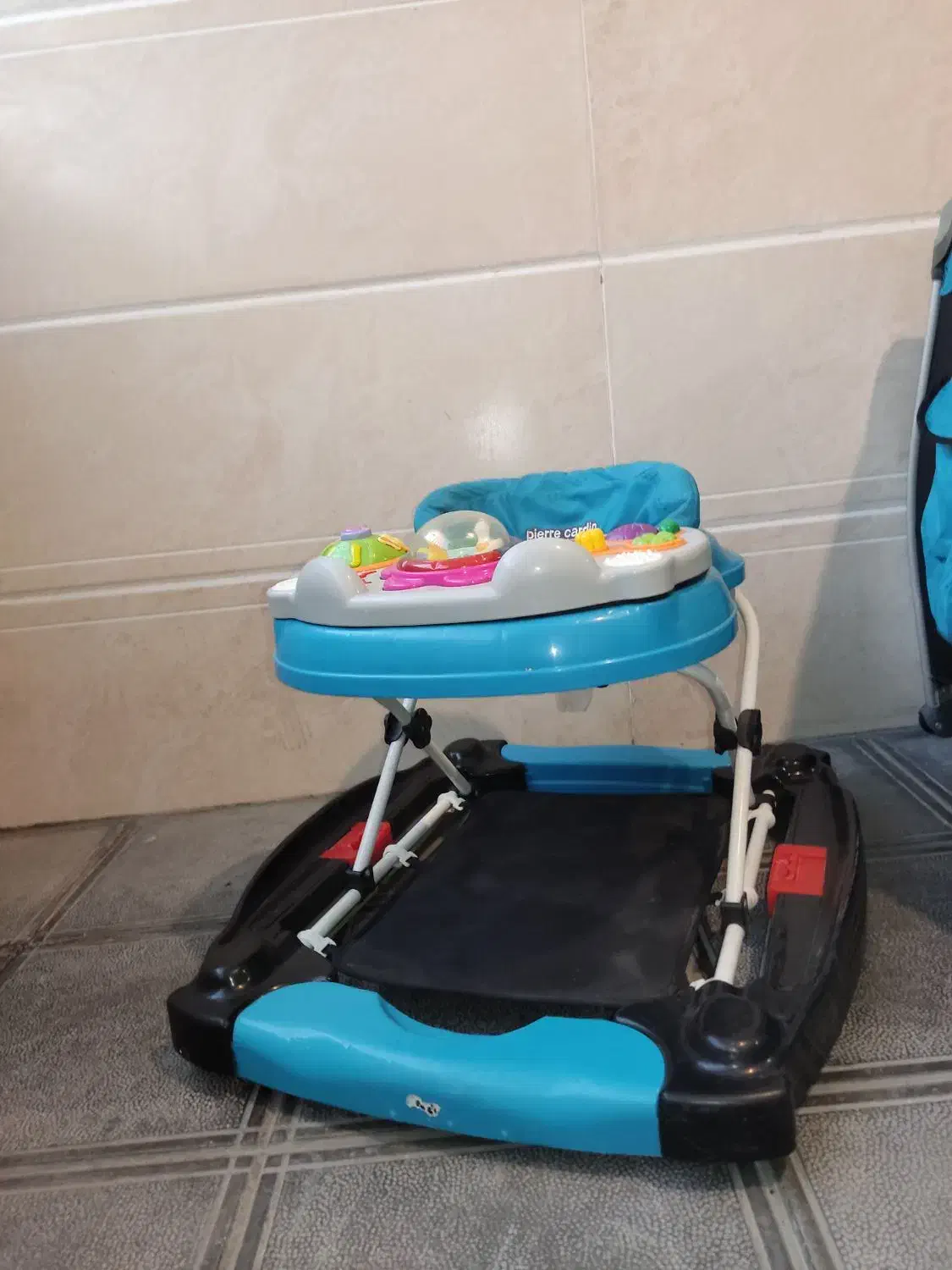 فروش ست کامل نوازد مارک peir gardian..|اسباب و اثاث بچه|شیراز, شهرک مهدیه|دیوار