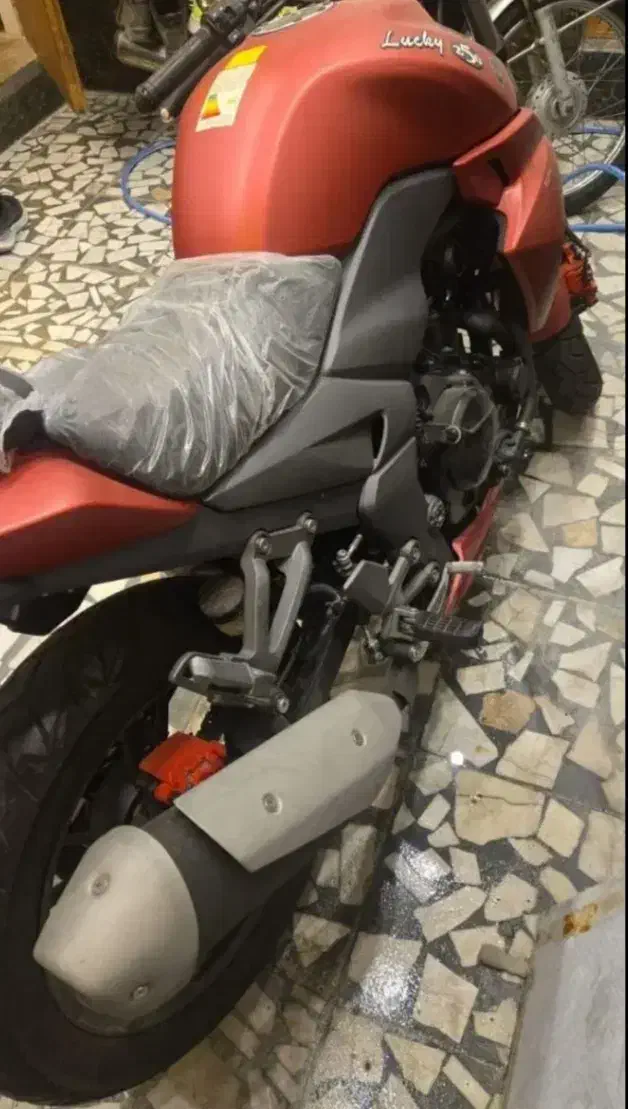 موتور لاکی ۲۵۰|موتورسیکلت|شیراز, گلشن|دیوار