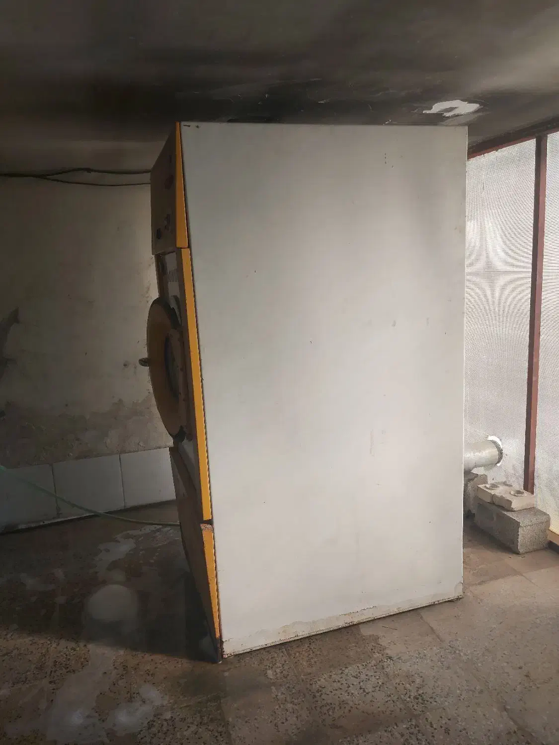 فروش لباس خشک کن صنعتی ۴۰ کیلویی|ماشین لباسشویی و خشک‌کن لباس|صدرا-فارس, فاز ۱|دیوار