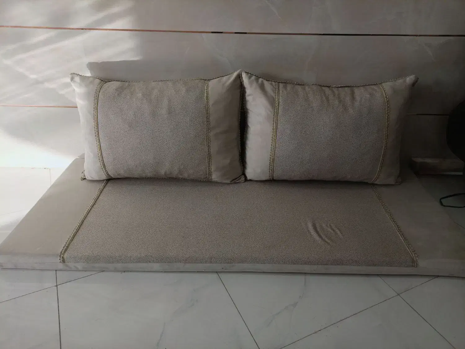 تشک بالش|پشتی|سلماس, |دیوار