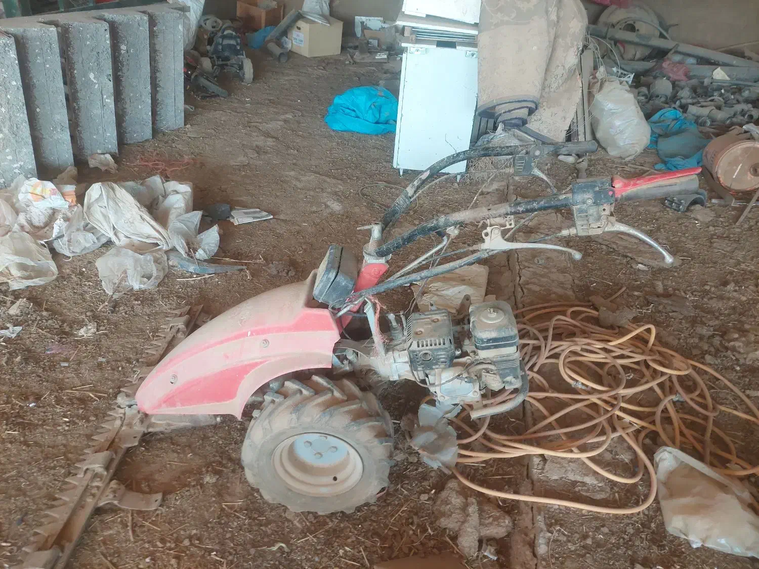 یونجه چین سولو آلمانی در حد نو|ماشین‌آلات صنعتی|ساوه, |دیوار