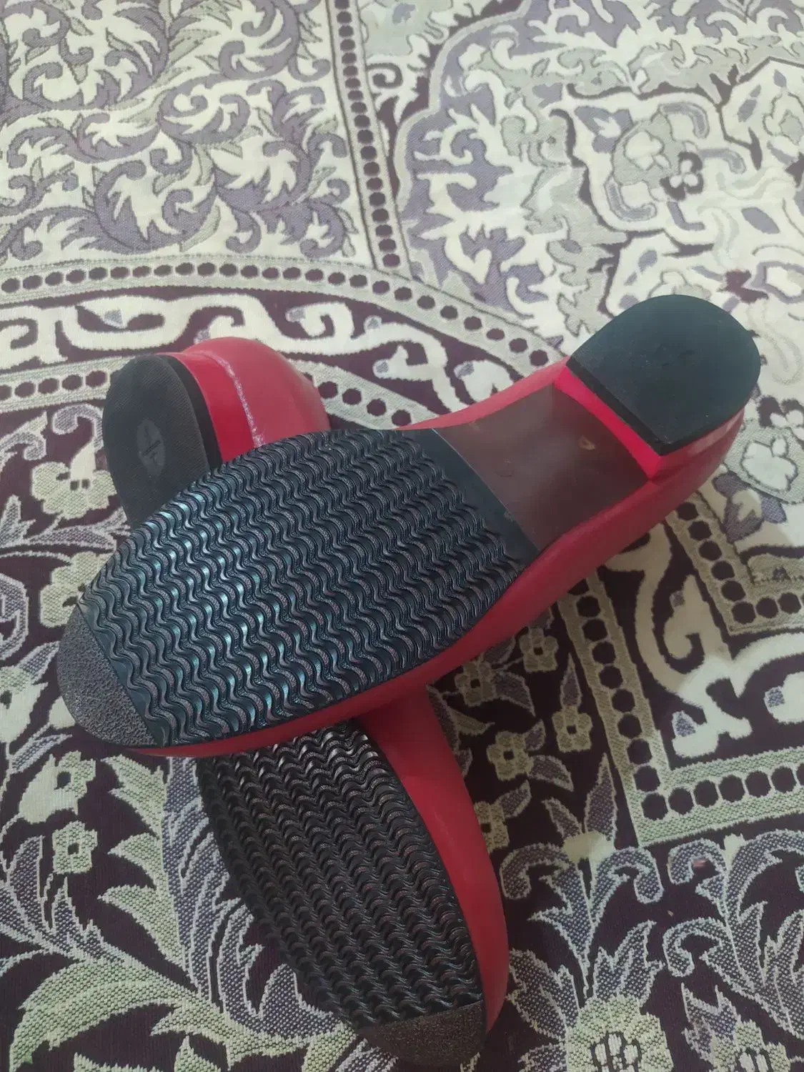 دوحفت کفش چرم نو نو استفاده نشود|کیف، کفش، کمربند|اسلامشهر, شهرک مهدیه|دیوار