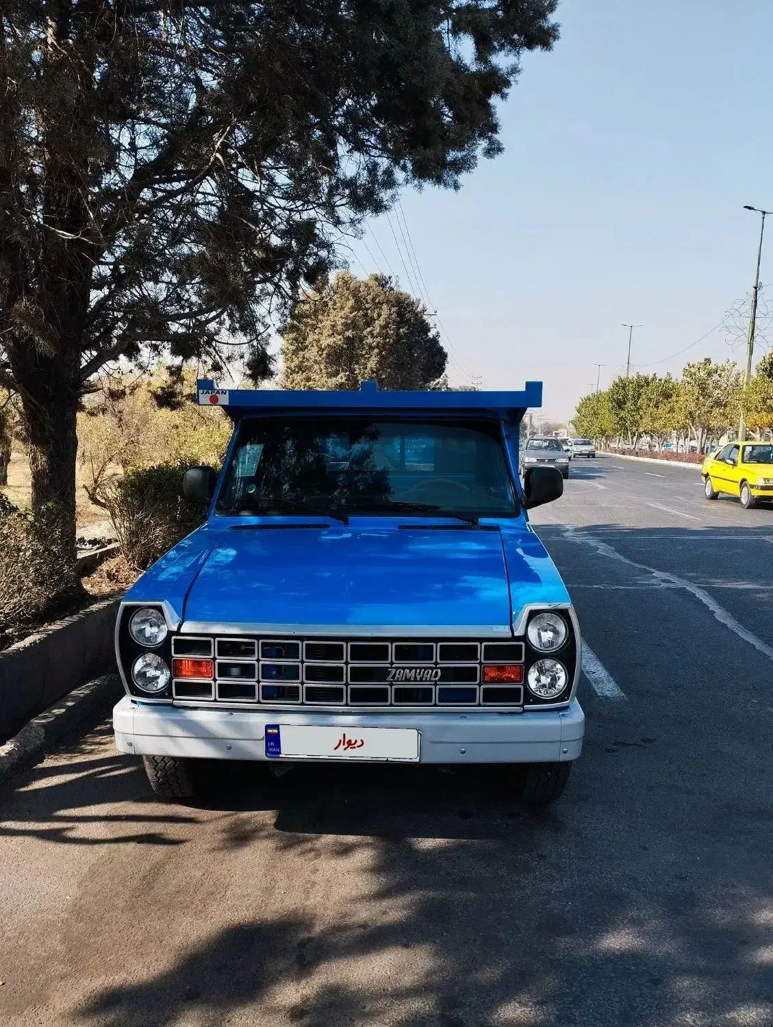 نیسان ۴۰۱ صفر|خودرو سواری و وانت|قزوین, |دیوار