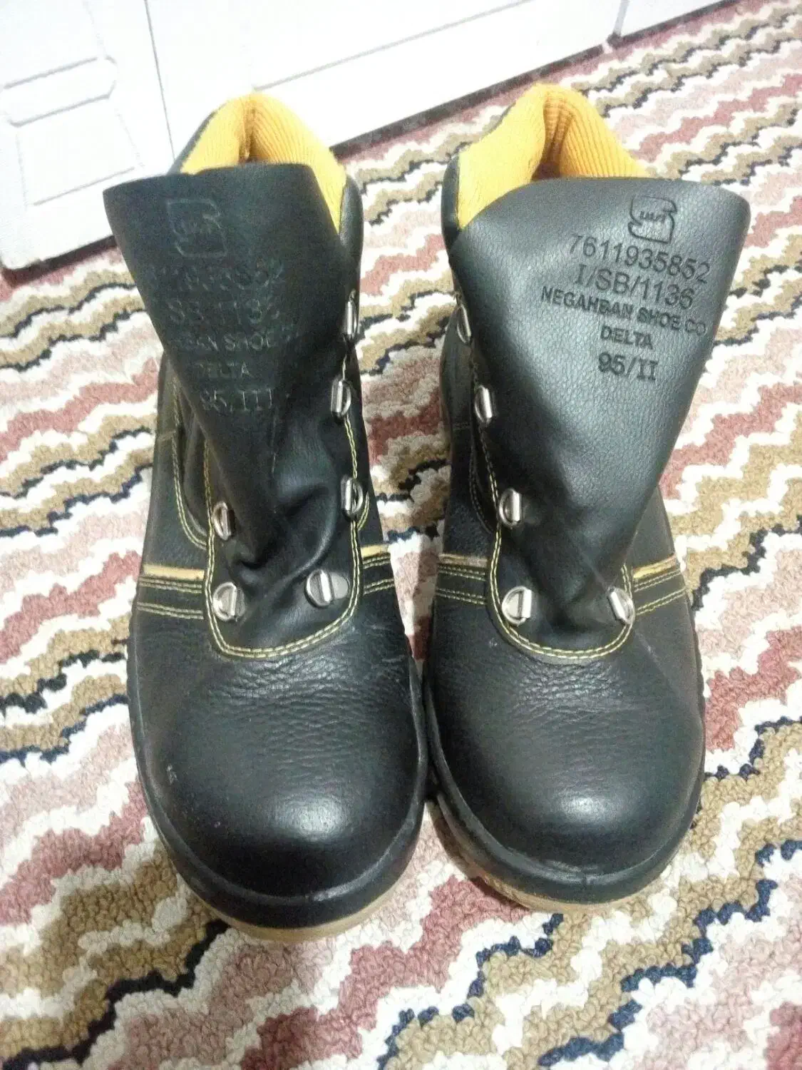 کفش ایمنی|کیف، کفش، کمربند|آبادان, |دیوار