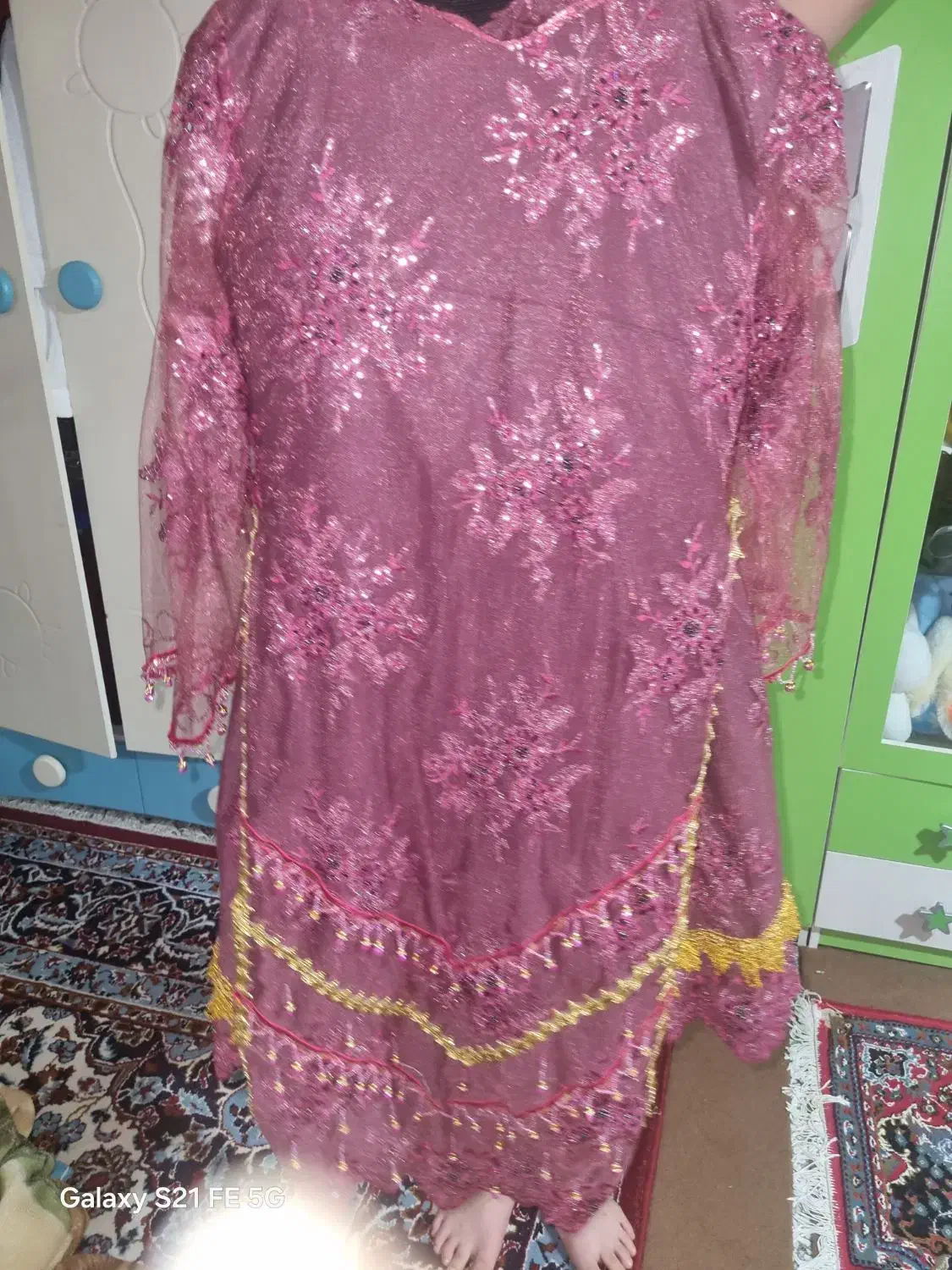 لباس محلی دخترانه|لباس|اصفهان, ناژوان|دیوار