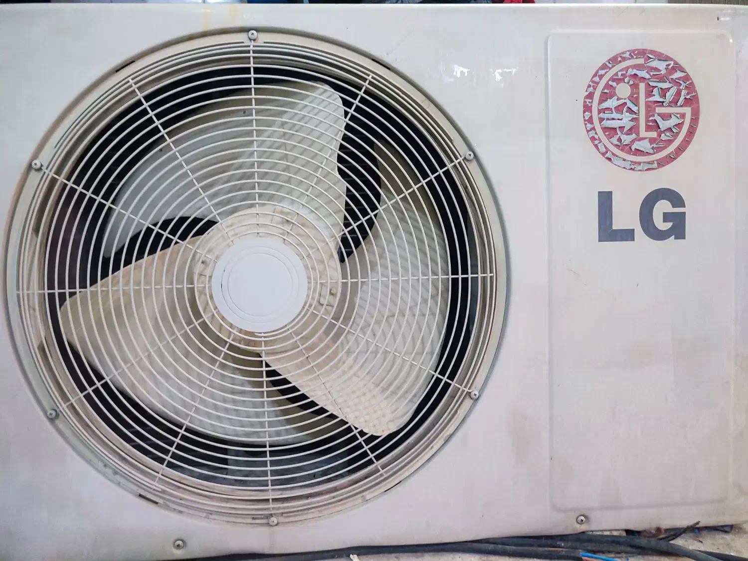 اسپیلت LG ۲۴۰۰۰  . کولرگازی سرد و گرم. اسپلیت|کولر گازی و فن‌کوئل|شیراز, شهرک گلستان|دیوار