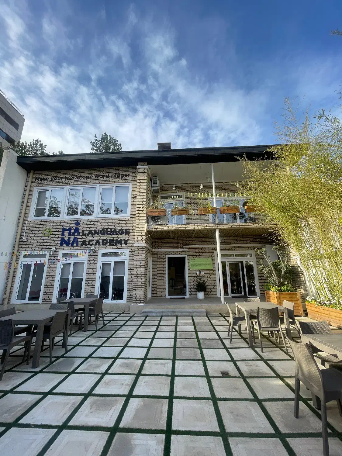 اجاره ساعتی فضا|اجارهٔ کوتاه‌مدت دفتر کار و فضای آموزشی|تهران, نیاوران|دیوار