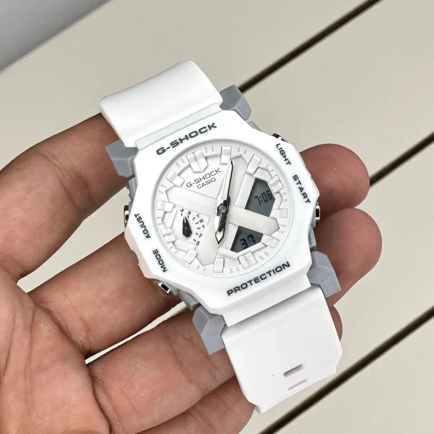 ساعت جیشاک Ga2300 موتور ژاپن سفید X رنگبندیG-Shock|ساعت|تهران, سعادت‌آباد|دیوار