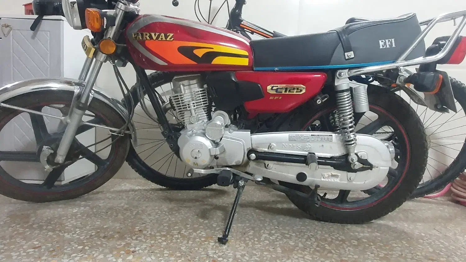 پرواز ۱۲۵ پنج دنده استارتی|موتورسیکلت|لنجان, |دیوار