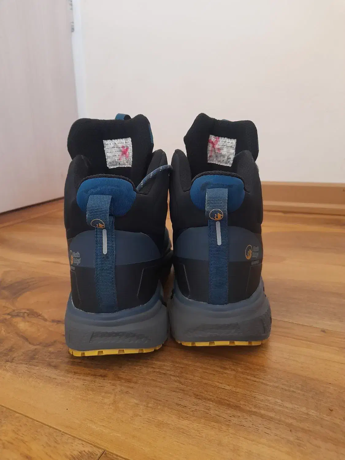 پوتین طبیعت گردی|کوهنوردی و کمپینگ|خرمدره, |دیوار