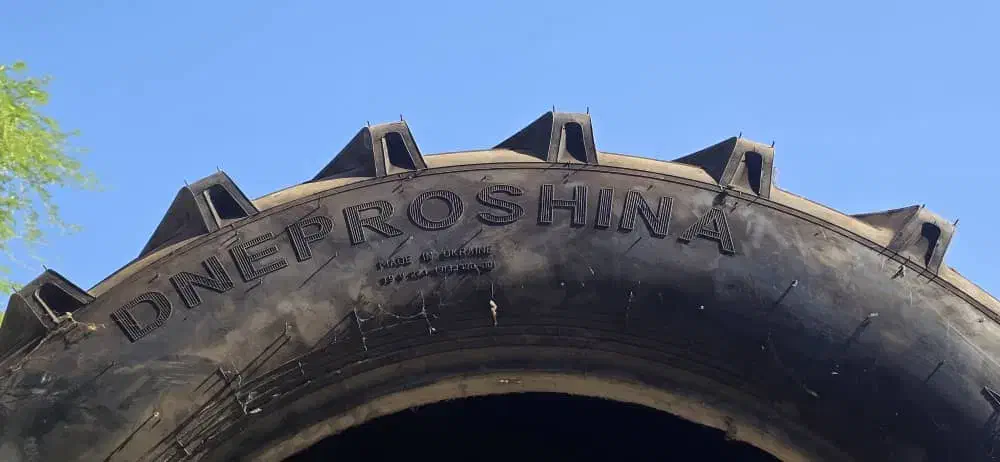 لاستیک تراکتور نیوهلند ۶۰۹۰|قطعات یدکی و لوازم جانبی|شادگان, |دیوار