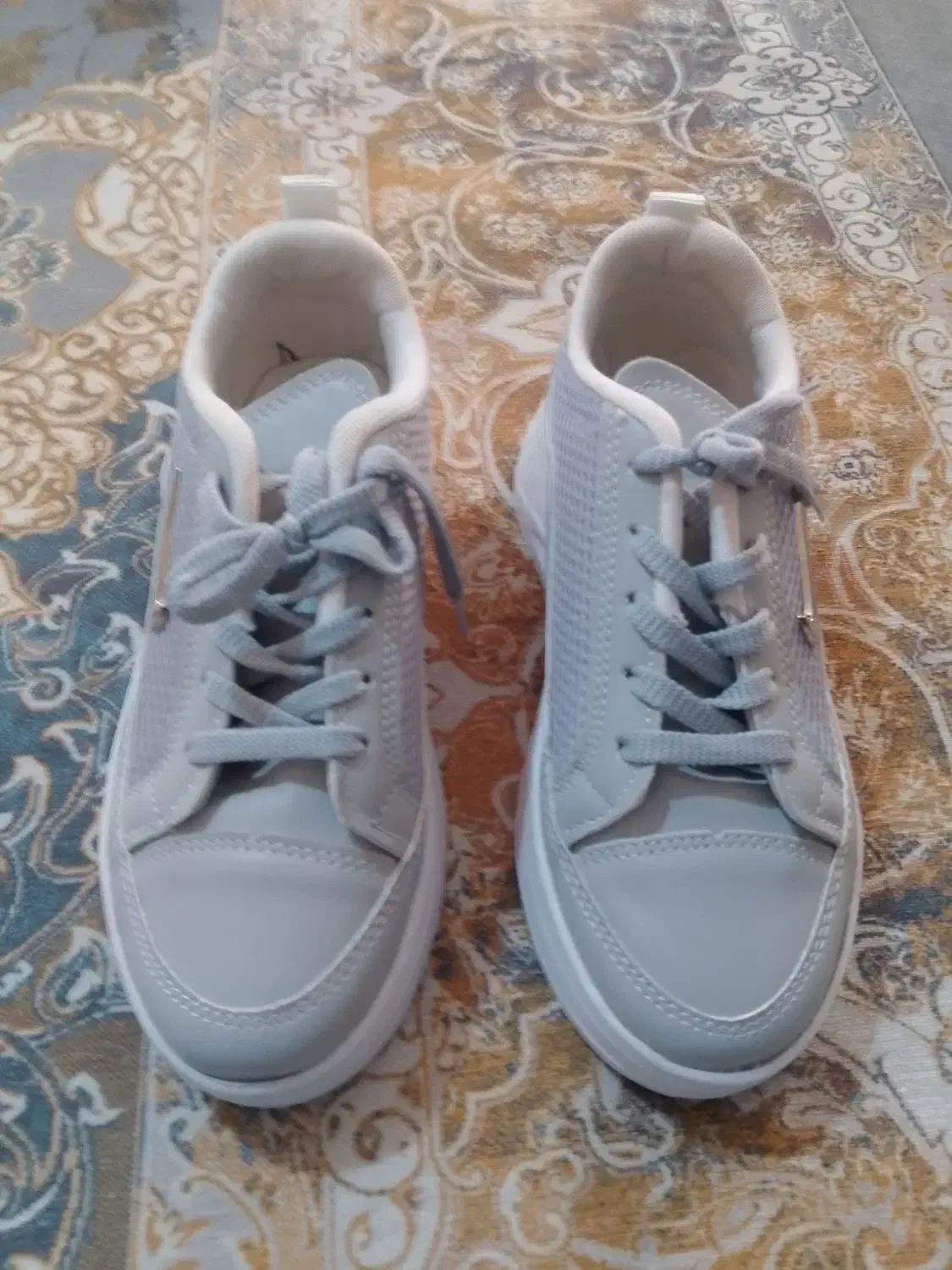 کتونی سایز 38 نو نو اصلن پا نخورده|کیف، کفش، کمربند|مشکین‌دشت, |دیوار