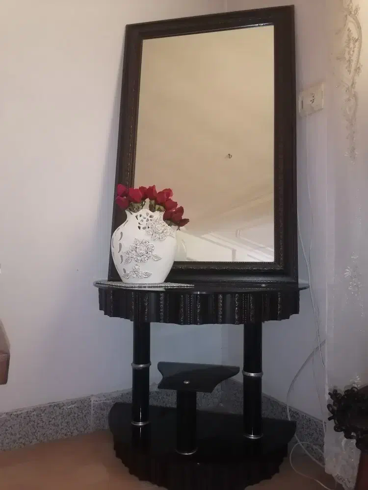 آینه و میز|مبلمان خانگی و میز عسلی|گنبد کاووس, |دیوار