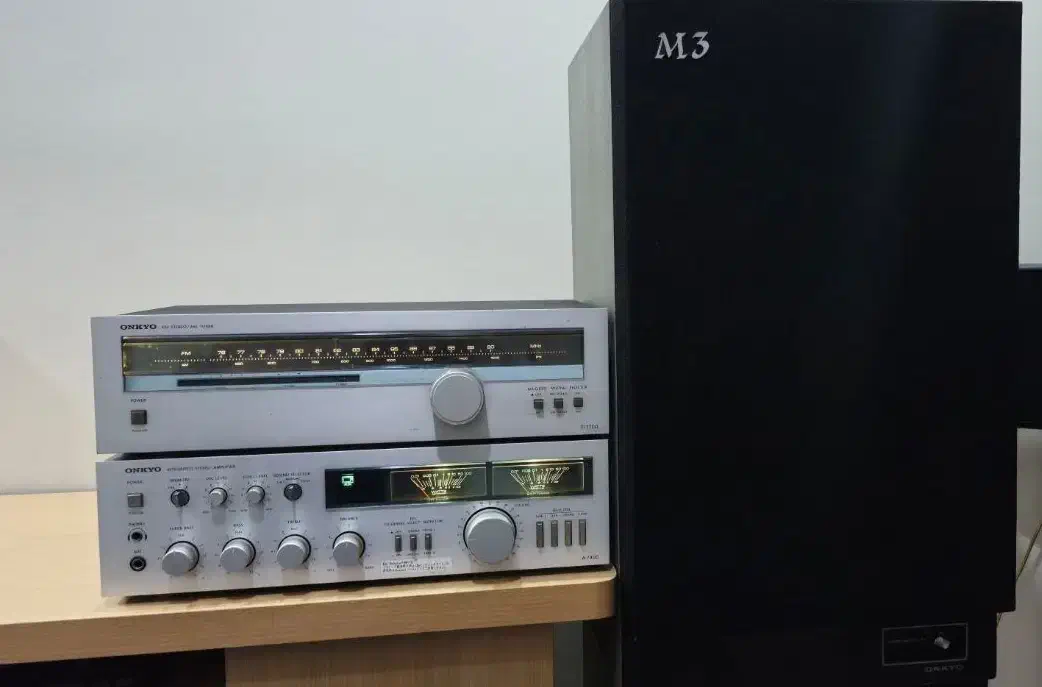 آمپ تیونر انکیو  onkyo a-7900 و t-7700|سیستم صوتی خانگی|تهران, فلسطین (میدان انقلاب)|دیوار