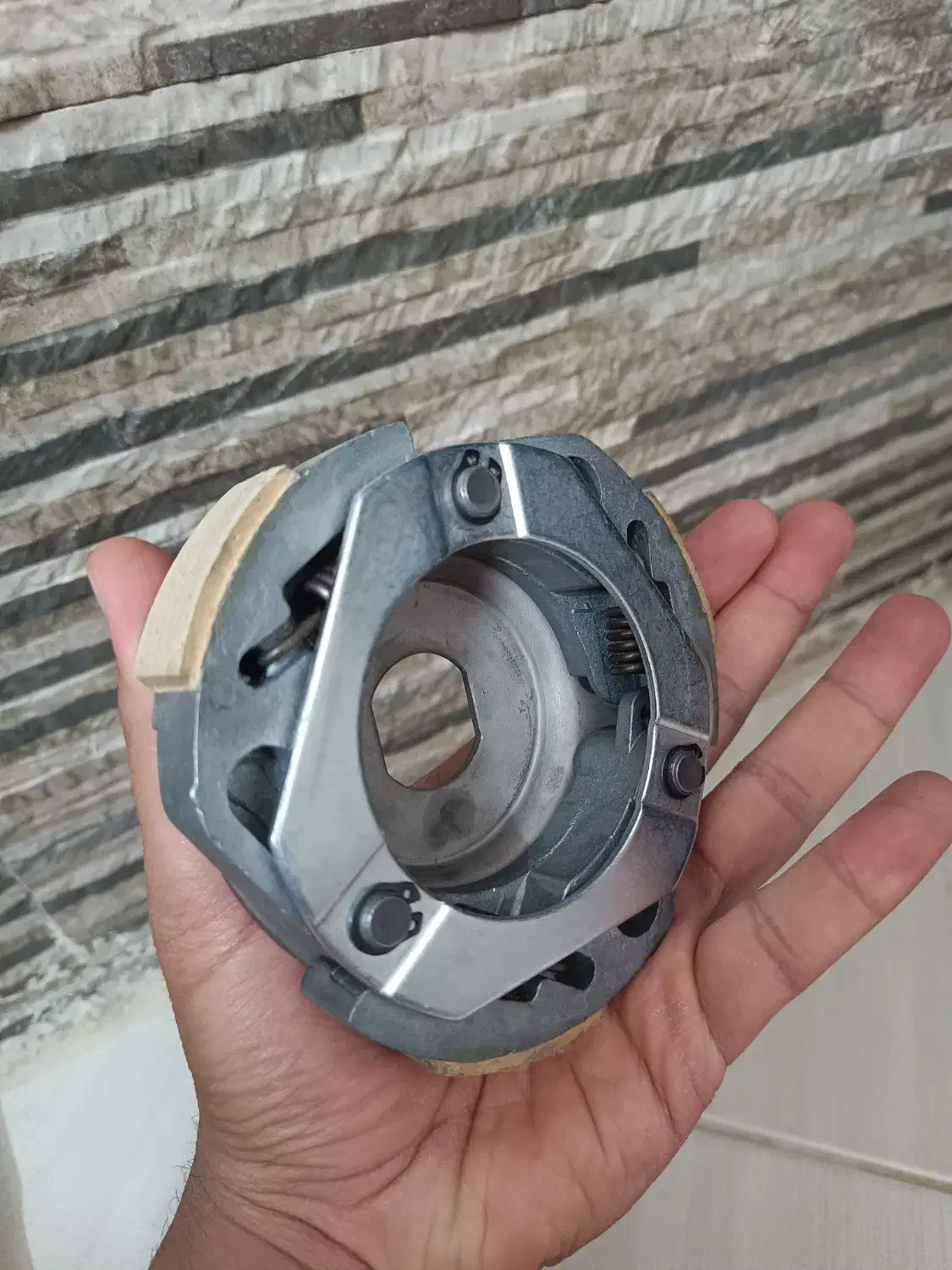 ساچمه و لنت کلاج|قطعات یدکی و لوازم جانبی|بروجرد, |دیوار