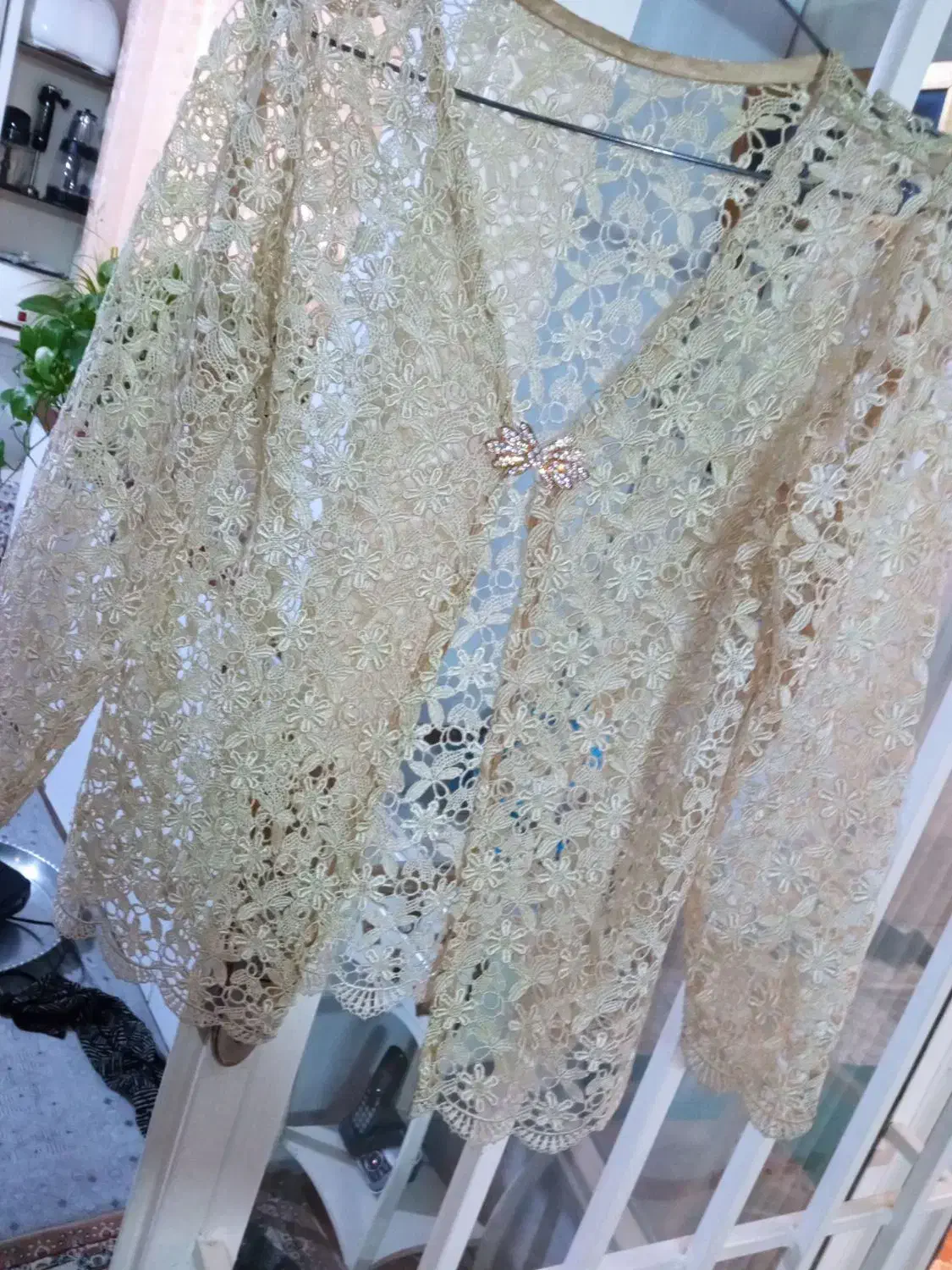 کت گیپور|لباس|فردیس, نگارستان|دیوار