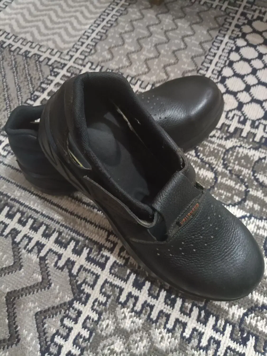 کفش کار|کیف، کفش، کمربند|ابهر, |دیوار