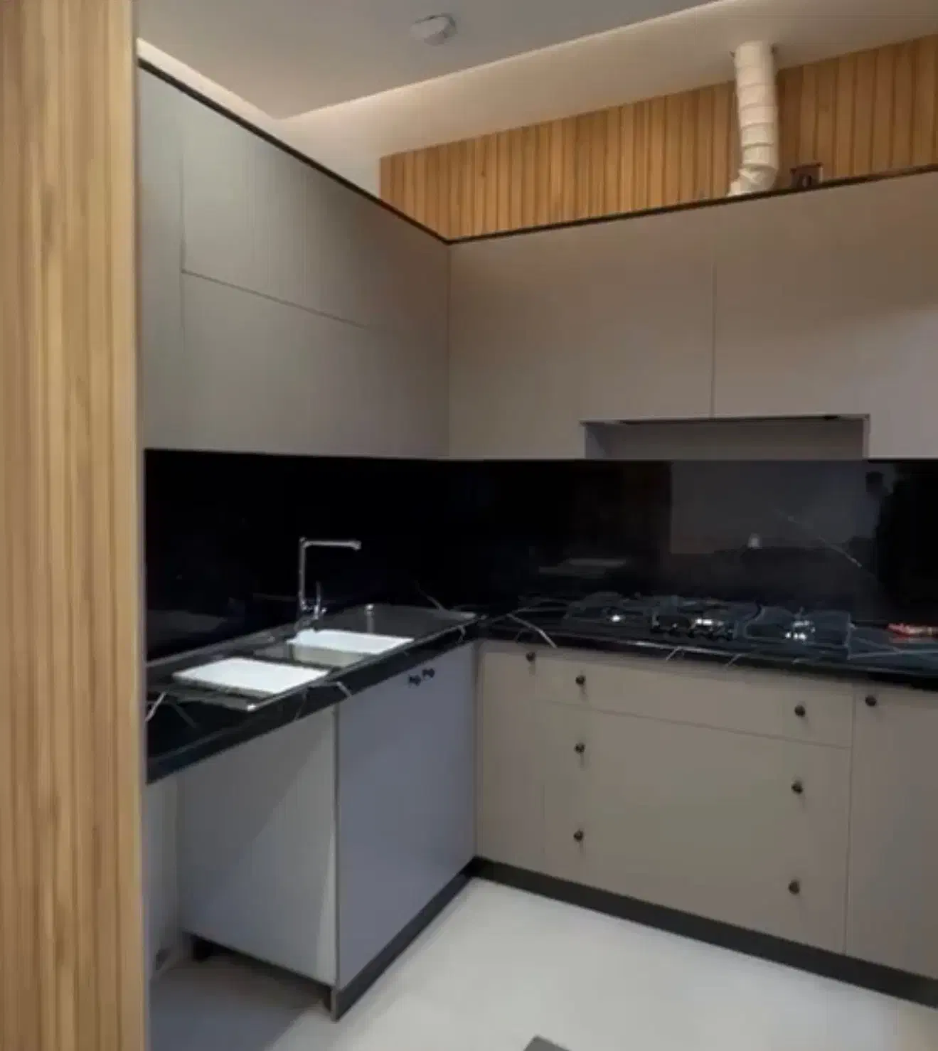 آپارتمان ۱۸۰ متری ۳خوابه تک واحدی نوساز|اجارهٔ آپارتمان|تربت‌حیدریه, فرمانداری|دیوار