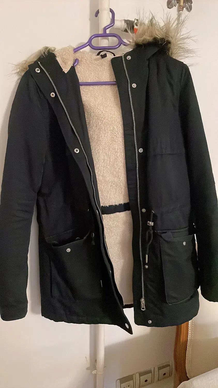 کاپشن خز دار|لباس|رشت, آزادگان|دیوار