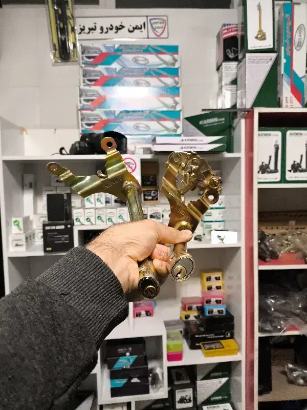 قفل کاپوت سوئیچی|قطعات یدکی و لوازم جانبی|تبریز, |دیوار