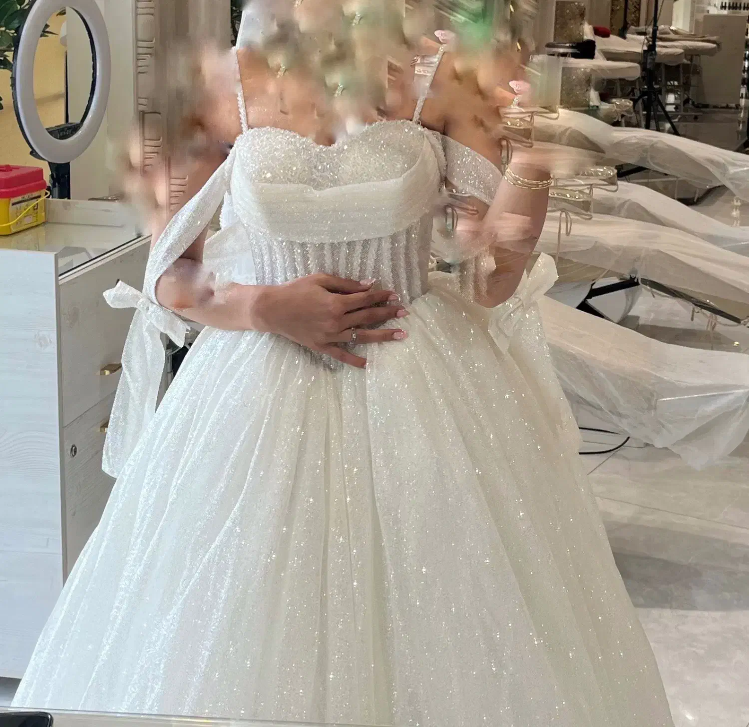 لباس عروس مجلل|لباس|پاکدشت, پاکدشت (مامازند)|دیوار