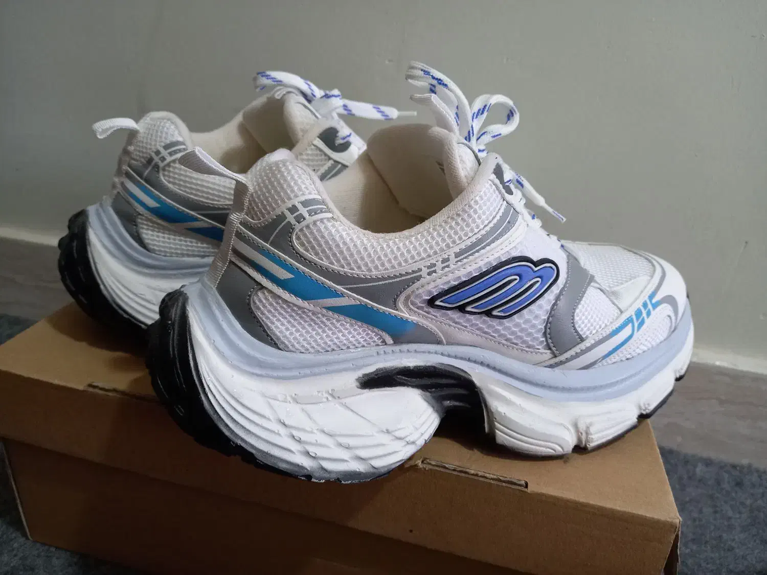 کفش سایز 43|کیف، کفش، کمربند|صدرا-فارس, فاز ۱|دیوار