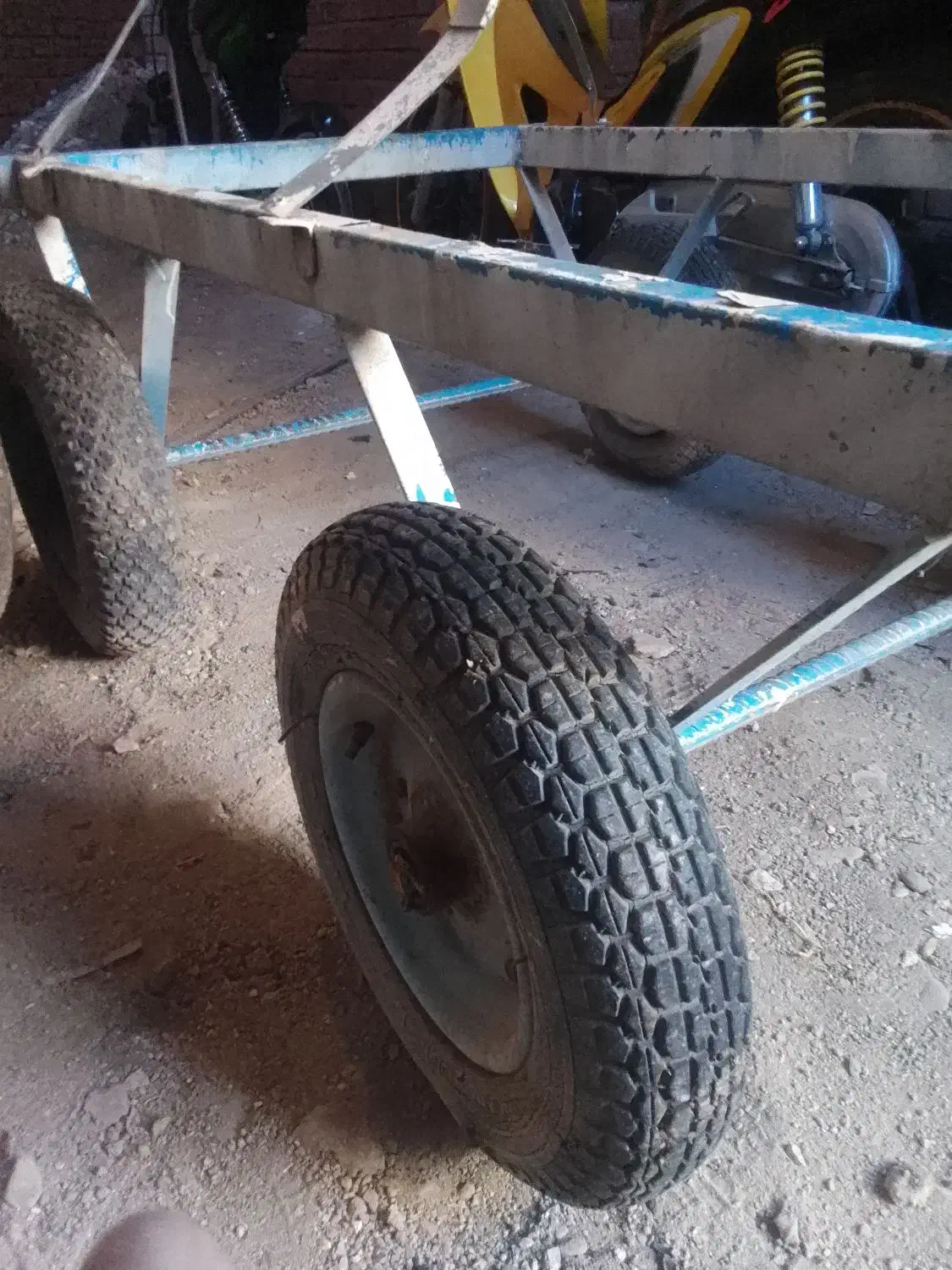 گاری چهار چرغ کارکرده خیلی تمیز|فروشگاه و مغازه|نقده, |دیوار