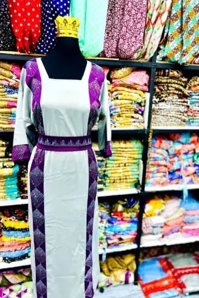 پیراهن افسانه ای|لباس|بند زرک, |دیوار