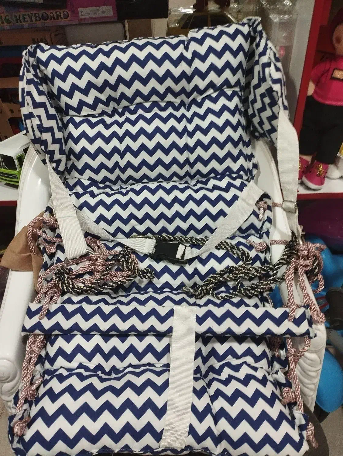 گهواره تابی|اسباب و اثاث بچه|اسفراین, |دیوار