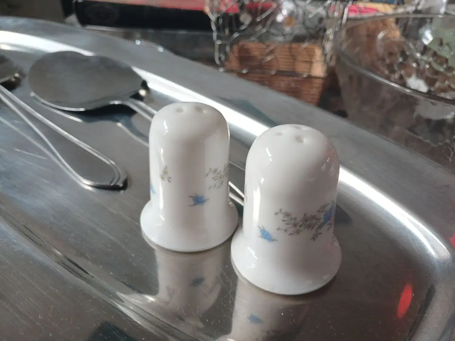 سینی و|کلکسیون اشیاء عتیقه|رشت, پیرسرا|دیوار